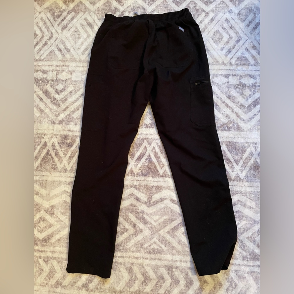 Figs scrub bottoms, straight leg, size small, black